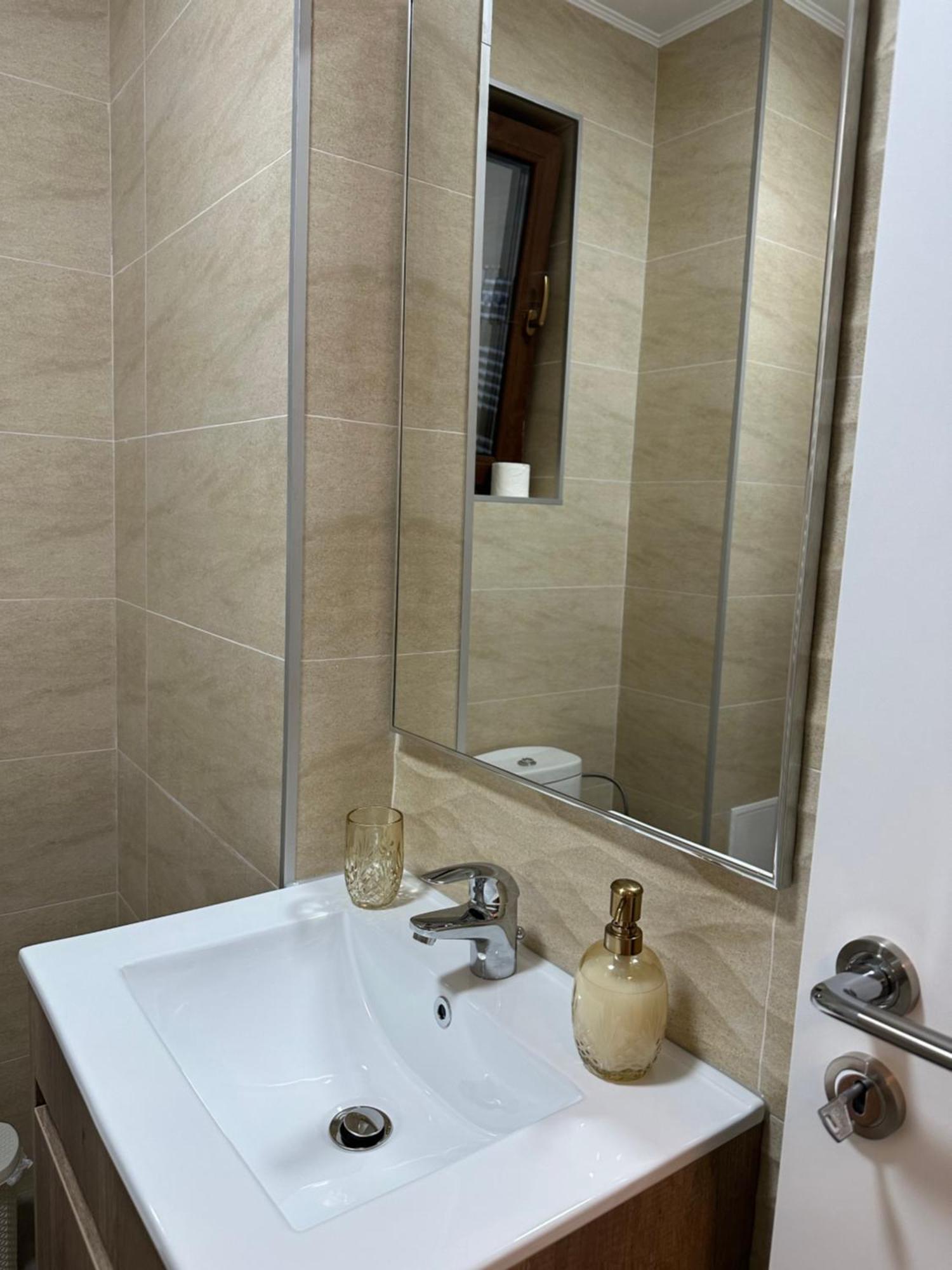 Apartament Simoni Ploieşti Exterior foto