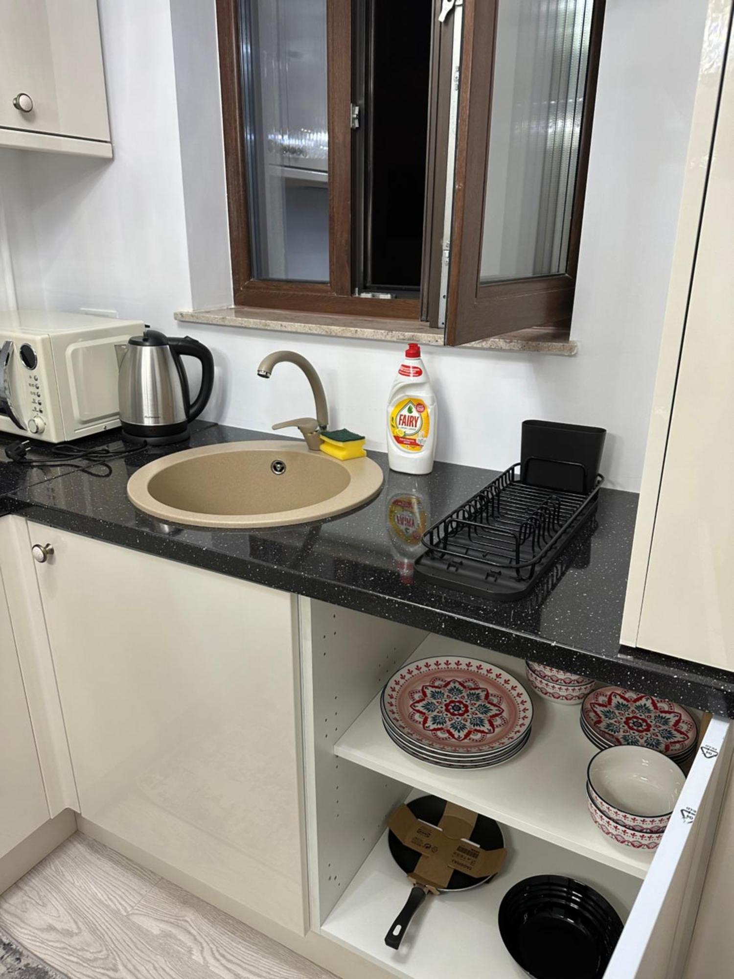 Apartament Simoni Ploieşti Exterior foto